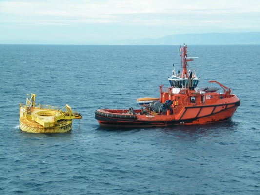 James Fisher partners with Mammoet to offer combined capability and expertise to the marine salvage.