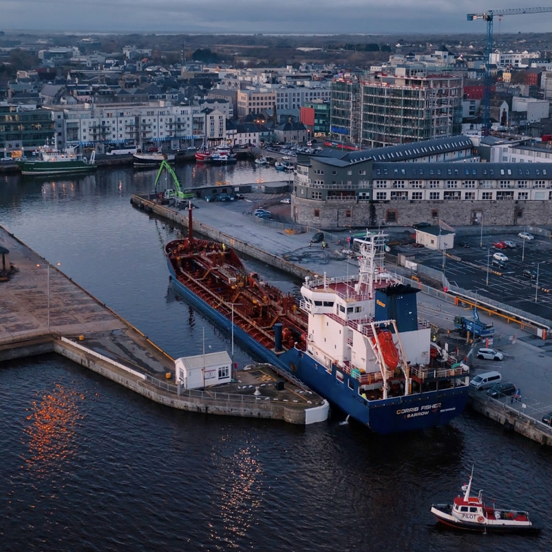 Corrib Fisher A Tight Fit Into Galway 